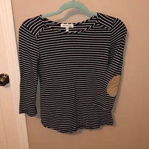 Monteau Quarter Length Shirt with Elbow Patches!